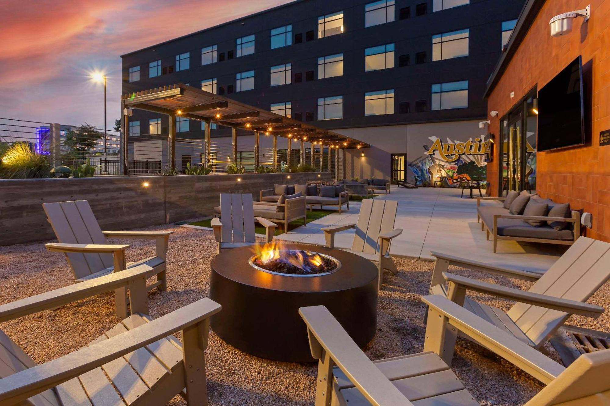 Cambria Hotel Austin Airport المظهر الخارجي الصورة