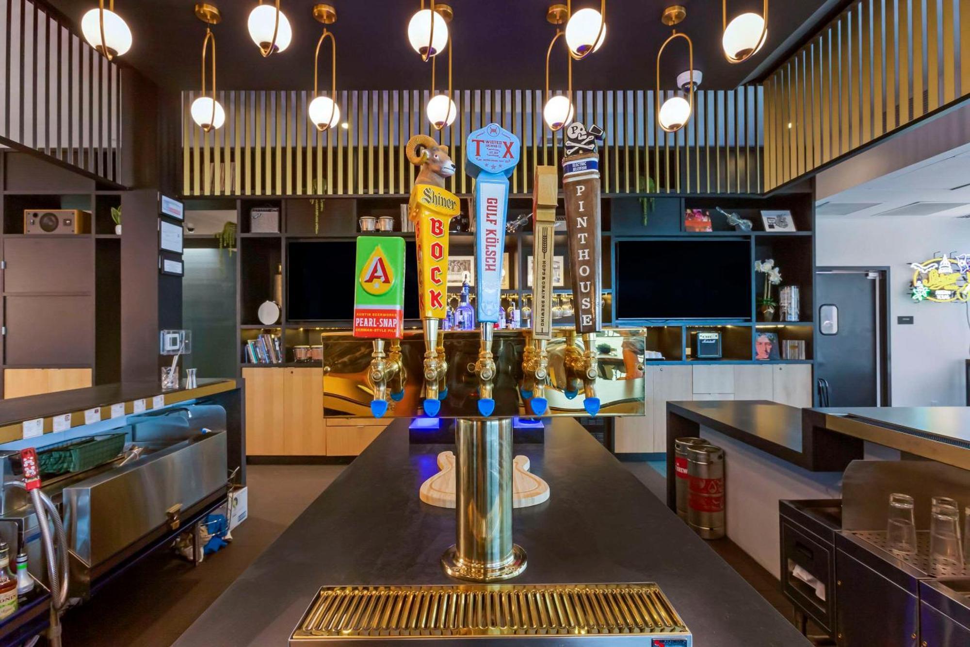 Cambria Hotel Austin Airport المظهر الخارجي الصورة