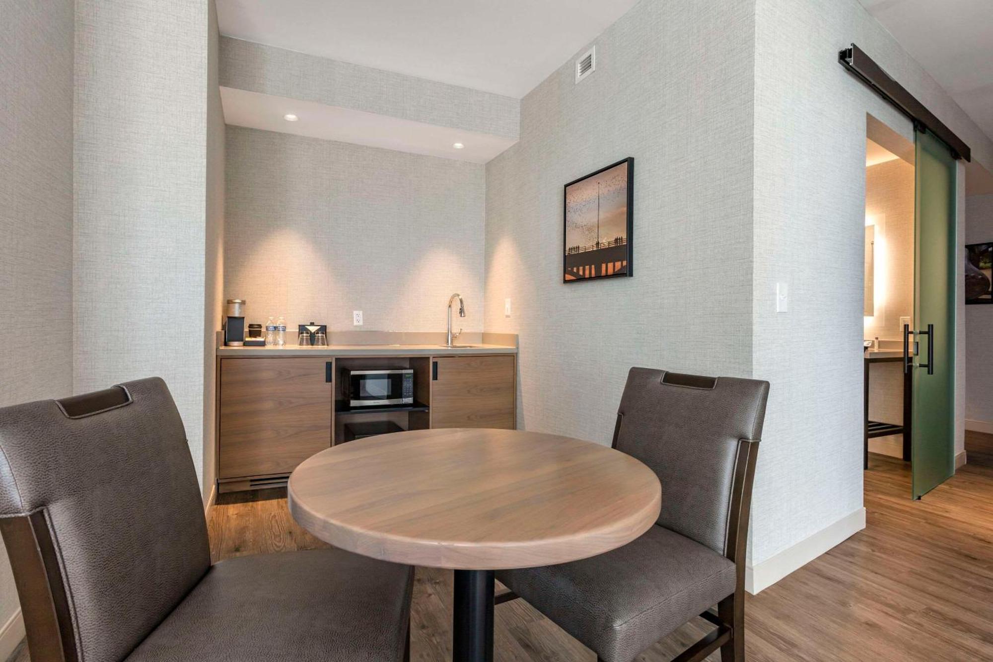 Cambria Hotel Austin Airport المظهر الخارجي الصورة